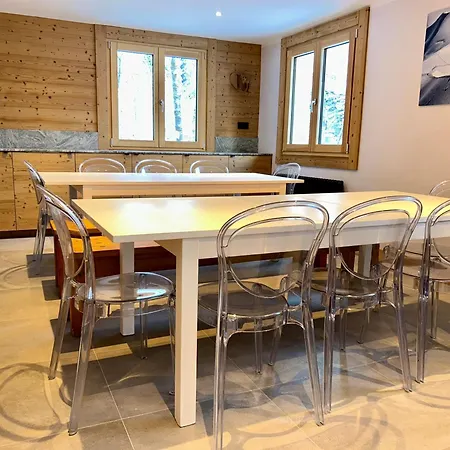 4 Bedroom, 4 Bathroom, Hot Tub, Centre Appartement *