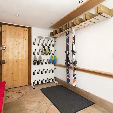 Apartment 4 Bedroom, 4 Bathroom, Hot Tub, Centre *